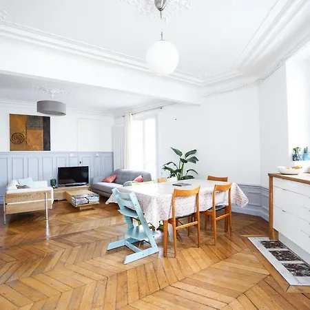 Apartment Beautiful Haussmanian In Paris