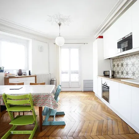 Beautiful Haussmanian In Paris
